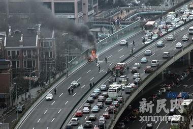 延安高架爆料视频最新,现场实况直击,揭秘工程进展与挑战 第3张 延安高架爆料视频最新,现场实况直击,揭秘工程进展与挑战 第3张